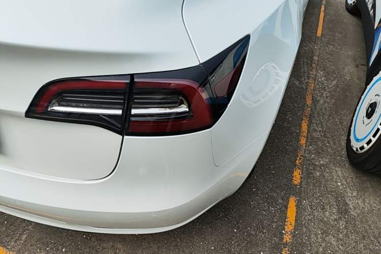 Used Tesla Model 3 2020 Refreshed Version Long-Range Rear-Wheel Drive Right Rear Taillight