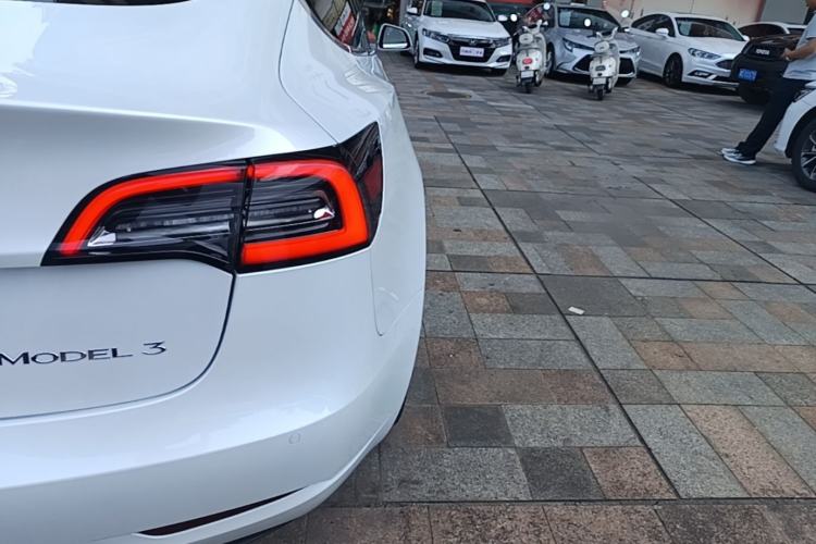 Used Tesla Model 3 2020 Standard Range Rear-Wheel Drive Upgraded Version Right Rear Taillight