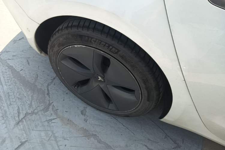 Used Tesla Model 3 2020 Standard Range Rear-Wheel Drive Upgraded Version Right Rear Wheel Hub