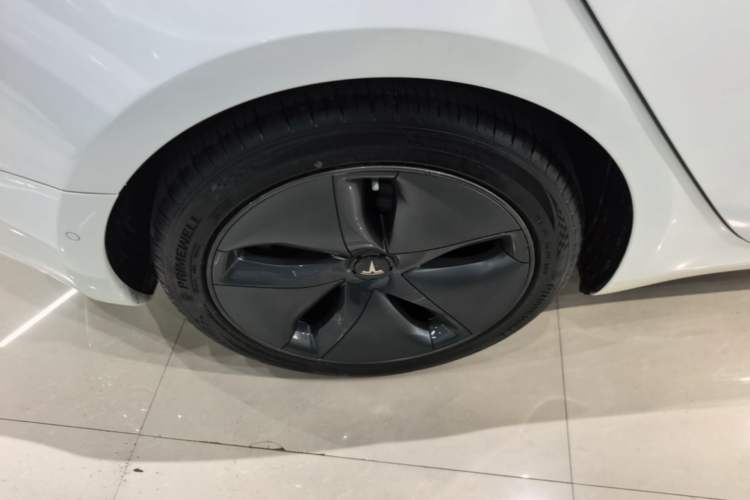 Used Tesla Model 3 2020 Standard Range Rear-Wheel Drive Upgraded Version Right Rear Wheel Hub