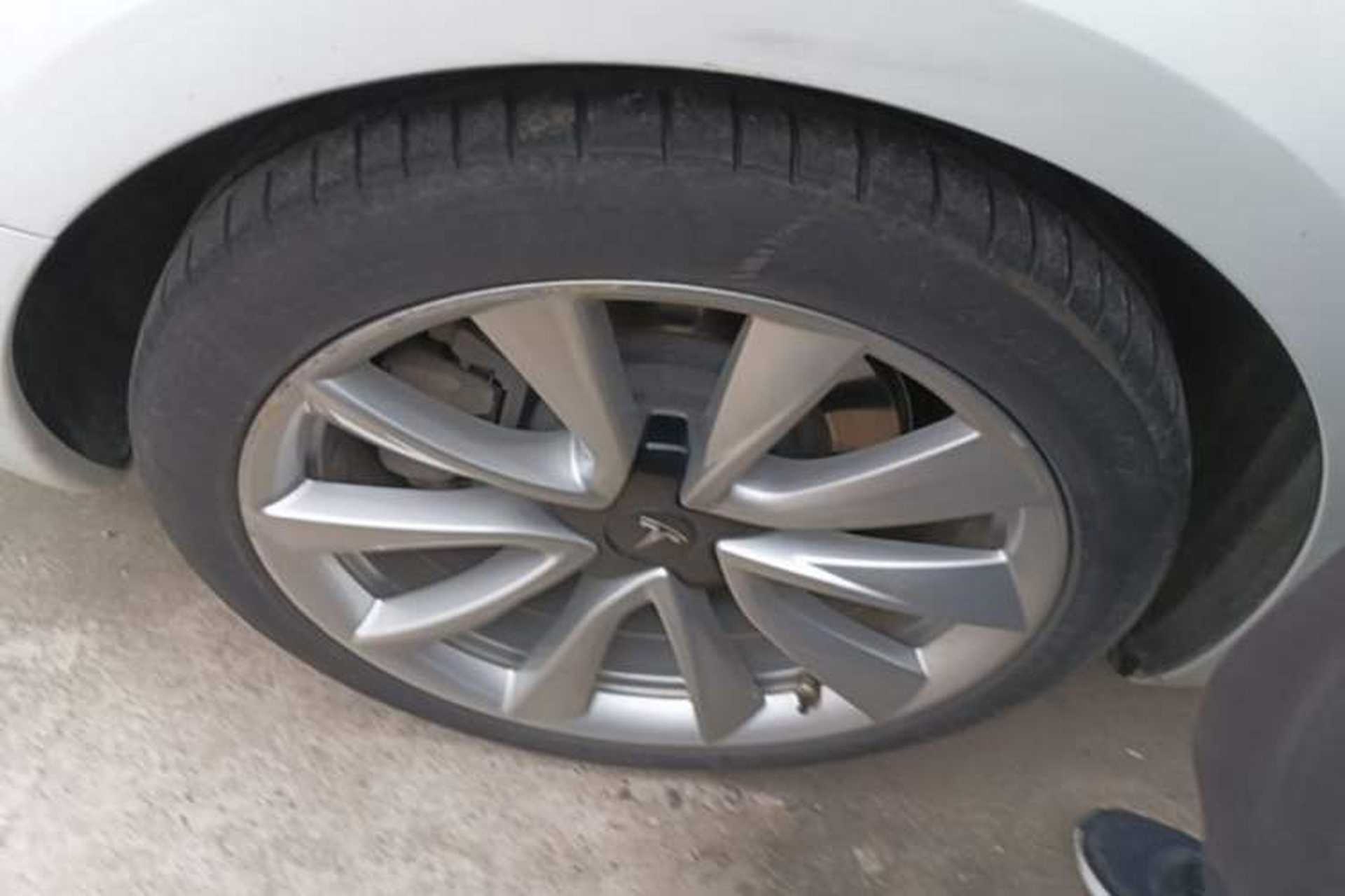 Used Tesla Model 3 2020 Refreshed Version Long-Range Rear-Wheel Drive Right Rear Wheel Hub