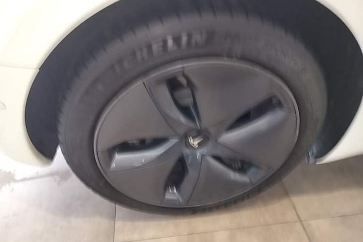 Used Tesla Model 3 2020 Standard Range Rear-Wheel Drive Upgraded Version Right Rear Wheel Hub