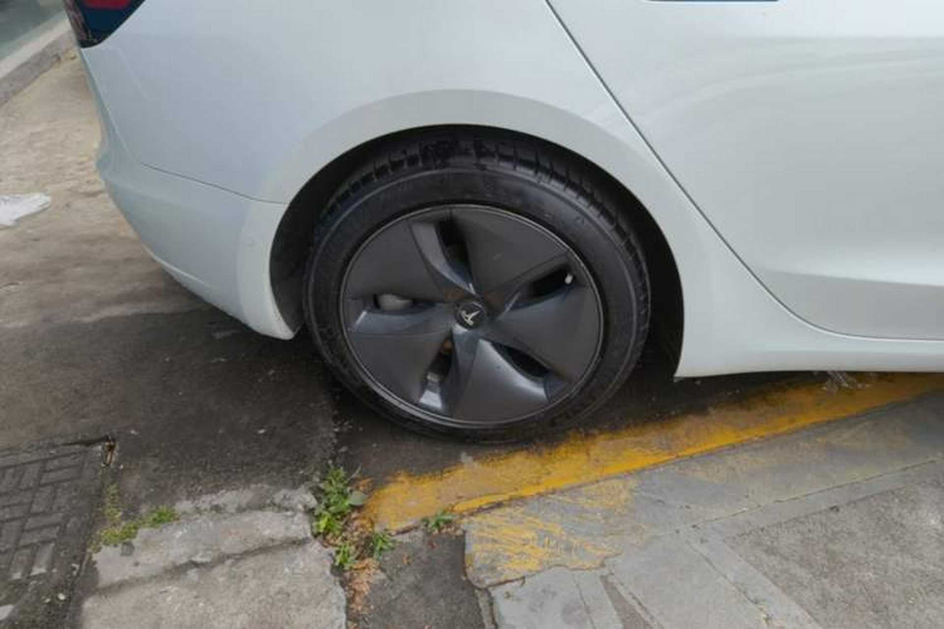 Used Tesla Model 3 2020 Standard Range Rear-Wheel Drive Upgraded Version Right Rear Wheel Hub