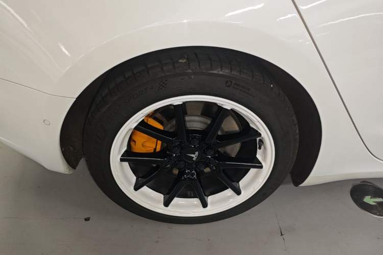Used Tesla Model 3 2020 Standard Range Rear-Wheel Drive Upgraded Version Right Rear Wheel Hub