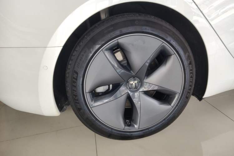 Used Tesla Model 3 2020 Standard Range Rear-Wheel Drive Upgraded Version Right Rear Wheel Hub