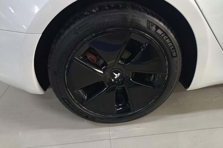 Used Tesla Model 3 2020 Standard Range Rear-Wheel Drive Upgraded Version Right Rear Wheel Hub