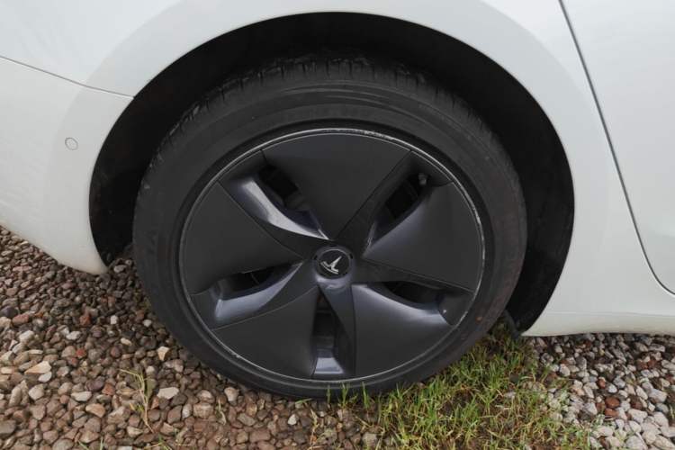 Used Tesla Model 3 2020 Refreshed Version Long-Range Rear-Wheel Drive Right Rear Wheel Hub