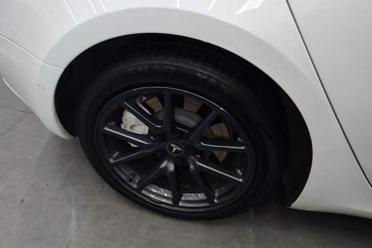 Used Tesla Model 3 2020 Standard Range Rear-Wheel Drive Upgraded Version Right Rear Wheel Hub