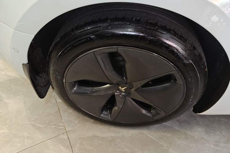Used Tesla Model 3 2020 Standard Range Rear-Wheel Drive Upgraded Version Right Rear Wheel Hub
