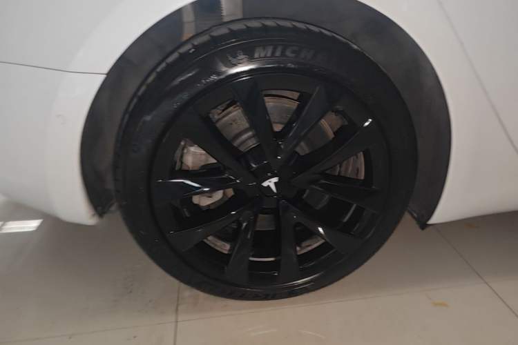 Used Tesla Model 3 2020 Standard Range Rear-Wheel Drive Upgraded Version Right Rear Wheel Hub