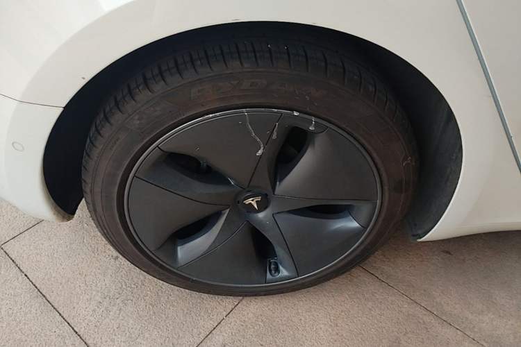Used Tesla Model 3 2020 Standard Range Rear-Wheel Drive Upgraded Version Right Rear Wheel Hub