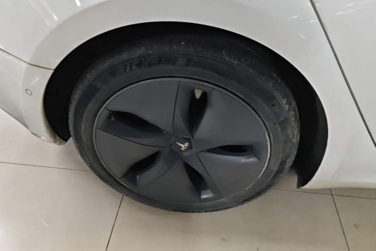 Used Tesla Model 3 2020 Refreshed Version Long-Range Rear-Wheel Drive Right Rear Wheel Hub