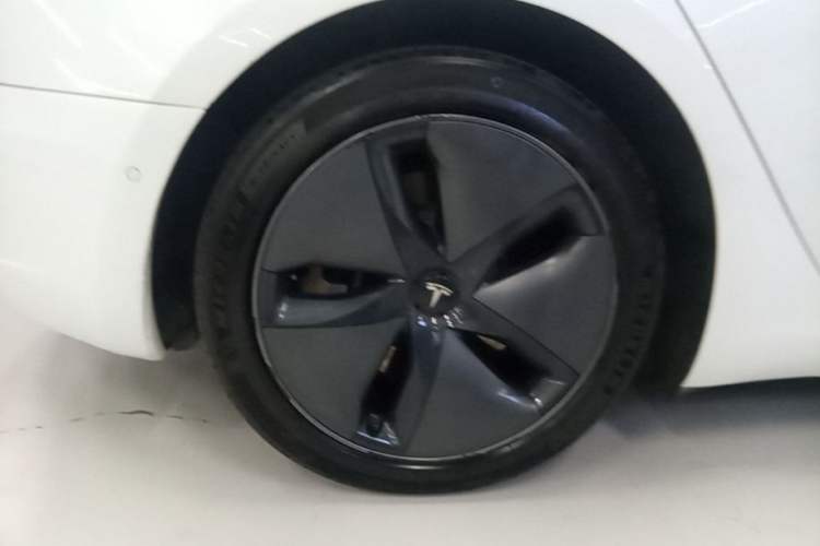 Used Tesla Model 3 2020 Refreshed Version Long-Range Rear-Wheel Drive Right Rear Wheel Hub