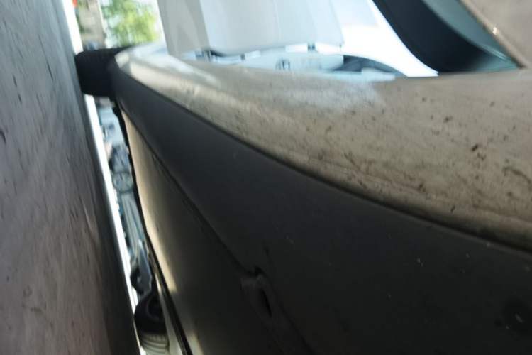 Used Tesla Model 3 2020 Standard Range Rear-Wheel Drive Upgraded Version Right Side Sill