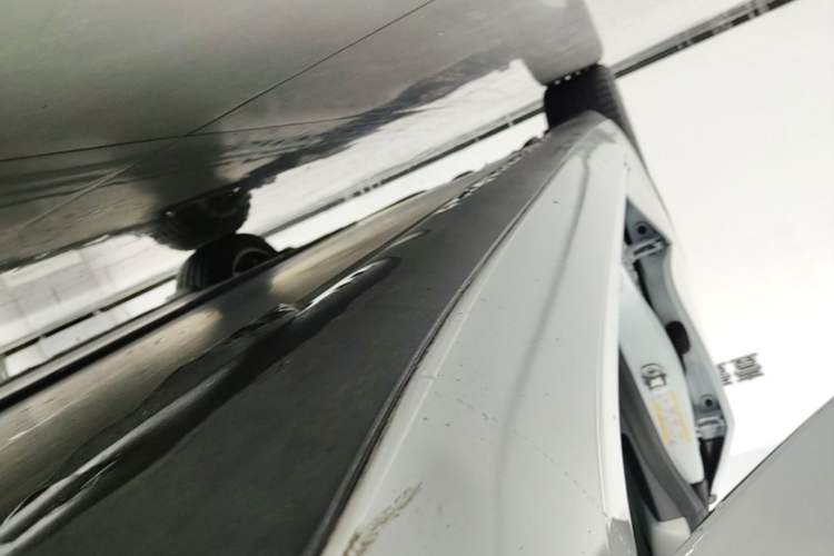Used Tesla Model 3 2020 Refreshed Version Long-Range Rear-Wheel Drive Right Side Sill