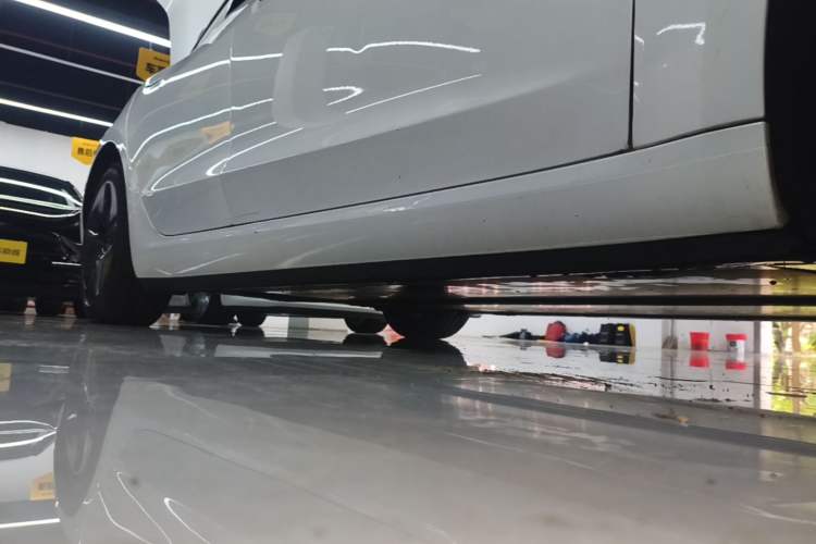 Used Tesla Model 3 2020 Refreshed Version Long-Range Rear-Wheel Drive Right Side Sill