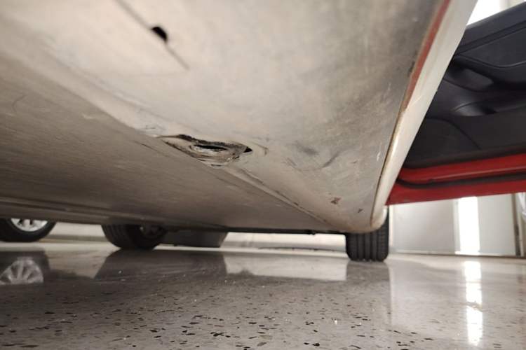 Used Tesla Model 3 2020 Standard Range Rear-Wheel Drive Upgraded Version Right Side Sill