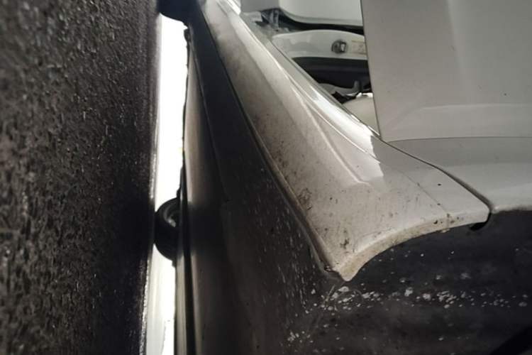 Used Tesla Model 3 2020 Refreshed Version Long-Range Rear-Wheel Drive Right Side Sill