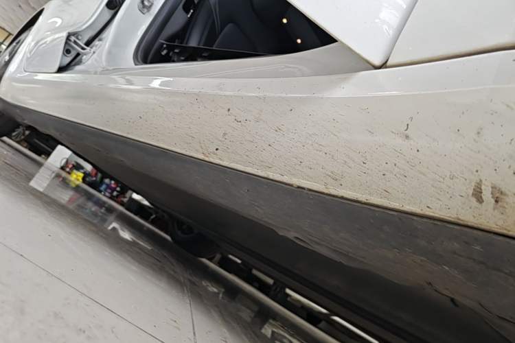 Used Tesla Model 3 2020 Refreshed Version Long-Range Rear-Wheel Drive Right Side Sill