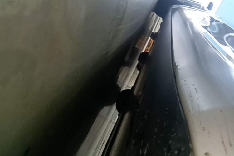 Used Tesla Model 3 2020 Standard Range Rear-Wheel Drive Upgraded Version Right Side Sill