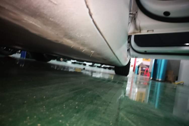 Used Tesla Model 3 2020 Standard Range Rear-Wheel Drive Upgraded Version Right Side Sill
