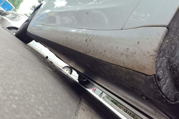 Used Tesla Model 3 2020 Standard Range Rear-Wheel Drive Upgraded Version Right Side Sill