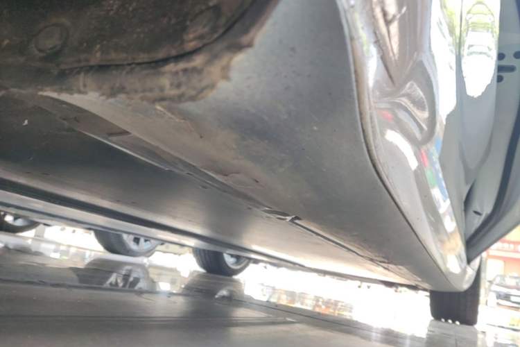 Used Tesla Model 3 2020 Refreshed Version Long-Range Rear-Wheel Drive Right Side Sill