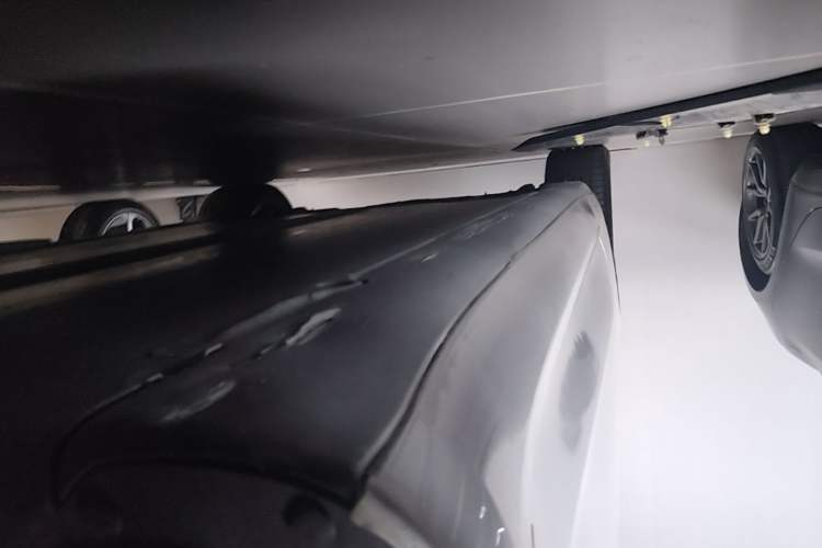 Used Tesla Model 3 2020 Standard Range Rear-Wheel Drive Upgraded Version Right Side Sill