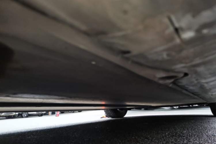 Used Tesla Model 3 2020 Standard Range Rear-Wheel Drive Upgraded Version Right Side Sill