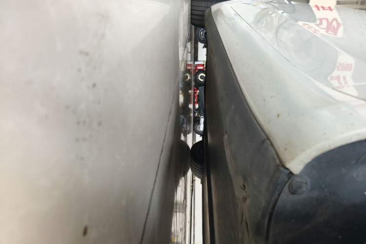 Used Tesla Model 3 2020 Refreshed Version Long-Range Rear-Wheel Drive Right Side Sill