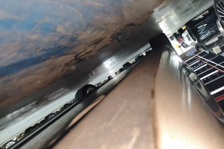Used Tesla Model 3 2020 Standard Range Rear-Wheel Drive Upgraded Version Right Side Sill