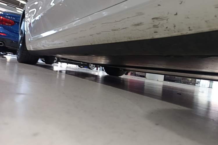 Used Tesla Model 3 2020 Refreshed Version Long-Range Rear-Wheel Drive Right Side Sill
