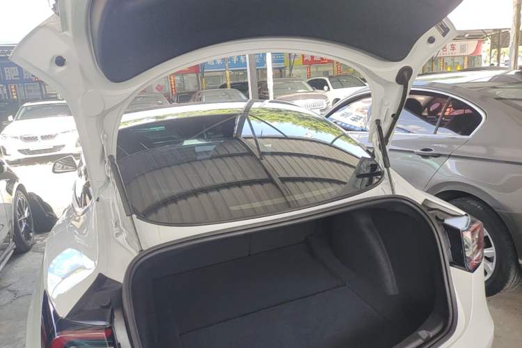 Used Tesla Model 3 2020 Revised Version Standard Range Rear-Wheel Drive – Upgraded Edition Trunk