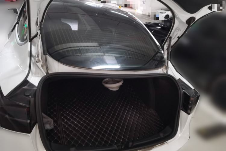 Used Tesla Model 3 2020 Long-Range Rear-Wheel-Drive Version Trunk