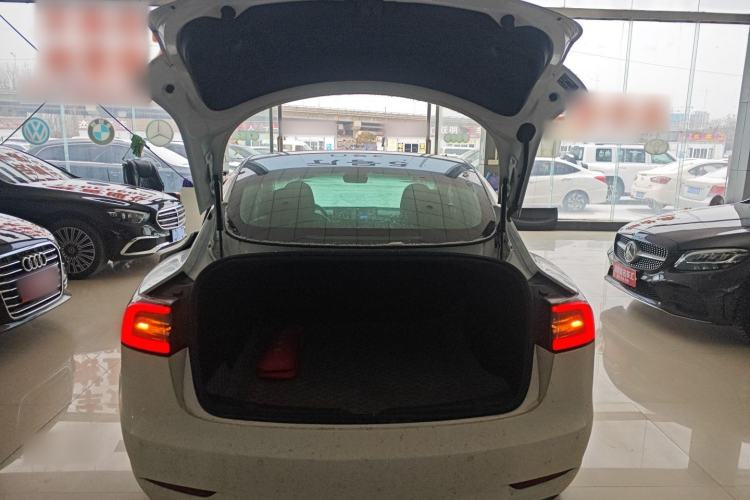 Used Tesla Model 3 2020 Revised Version Standard Range Rear-Wheel Drive – Upgraded Edition Trunk