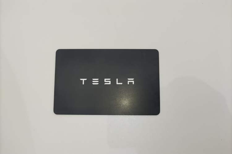 Used Tesla Model 3 2020 Revised Version Standard Range Rear-Wheel Drive – Upgraded Edition Vehicle Key