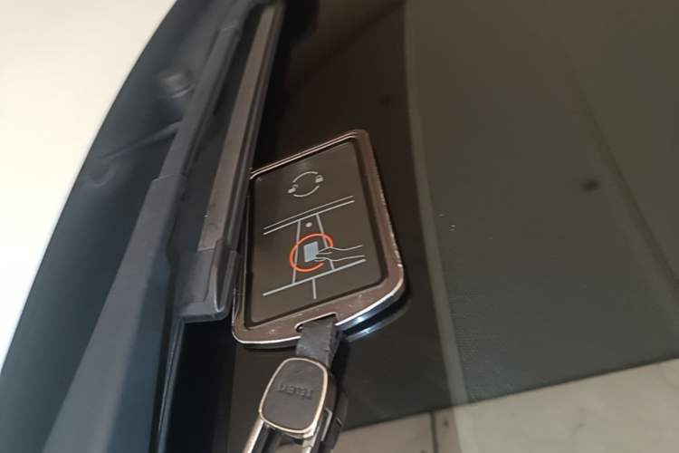Used Tesla Model 3 2020 Refreshed Version Long-Range Rear-Wheel Drive Vehicle Key