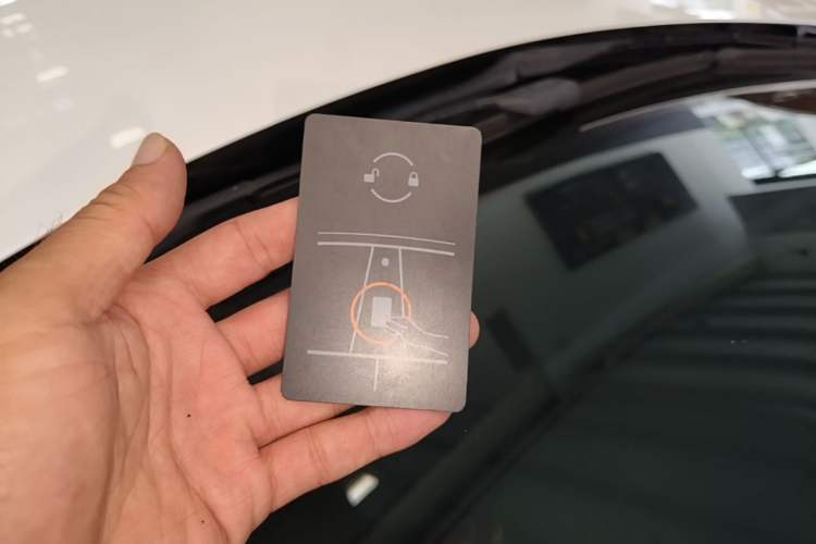 Used Tesla Model 3 2020 Revised Version Standard Range Rear-Wheel Drive – Upgraded Edition Vehicle Key