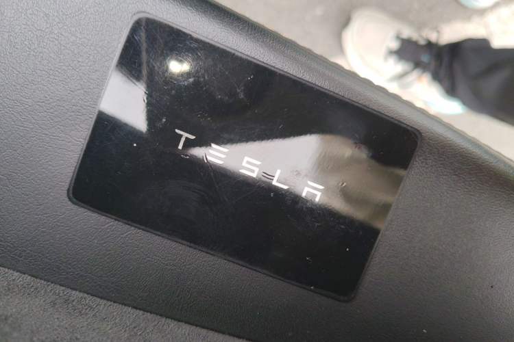 Used Tesla Model 3 2020 Revised Version Standard Range Rear-Wheel Drive – Upgraded Edition Vehicle Key