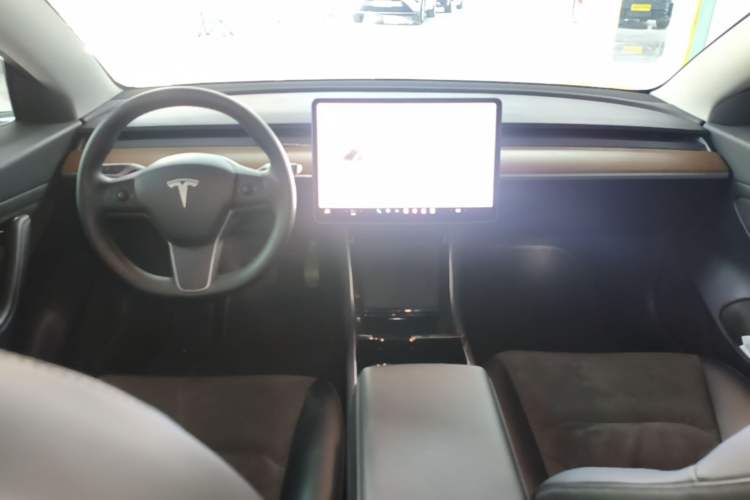 Used Tesla Model 3 2020 Refreshed Version Long-Range Rear-Wheel Drive Center Console