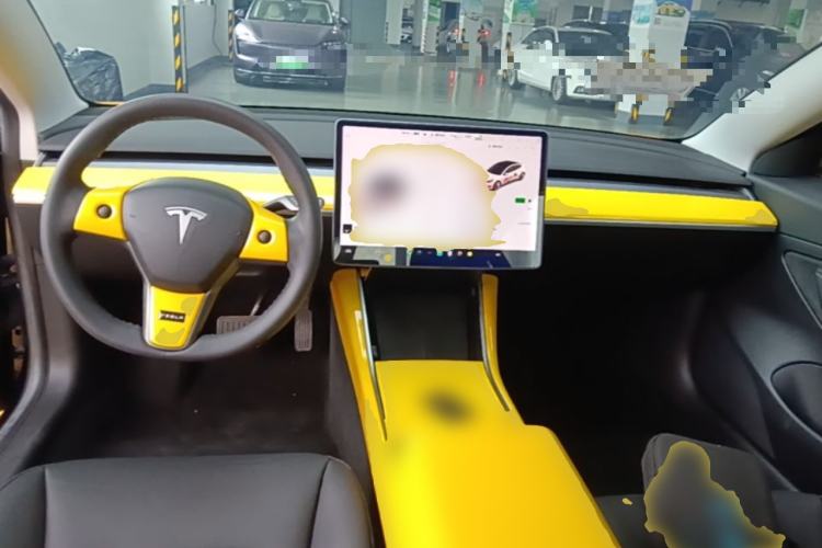 Used Tesla Model 3 2020 Revised Version Standard Range Rear-Wheel Drive – Upgraded Edition Center Console