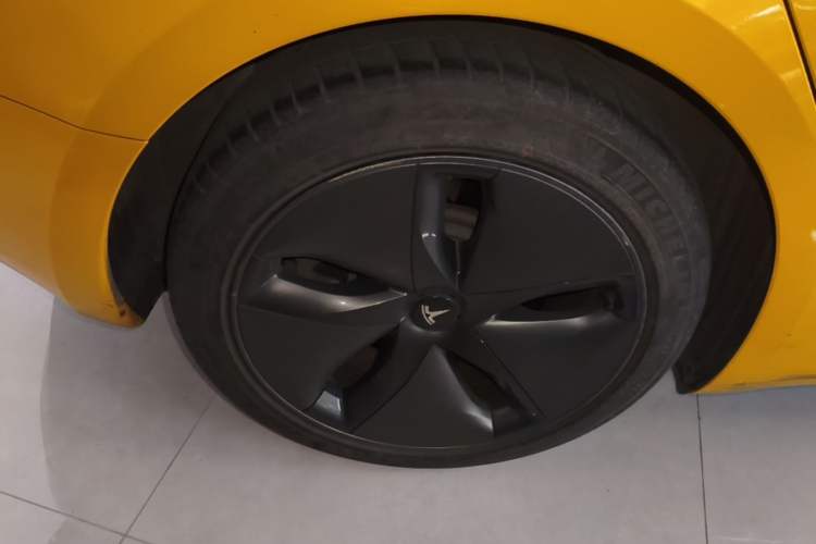 Used Tesla Model 3 2020 Refreshed Version Long-Range Rear-Wheel Drive Right Rear Wheel Hub