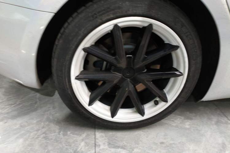 Used Tesla Model 3 2020 Standard Range Rear-Wheel Drive Upgraded Version Right Rear Wheel Hub