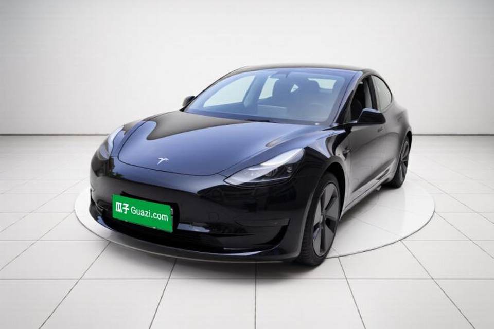 Tesla Model 3 2021
