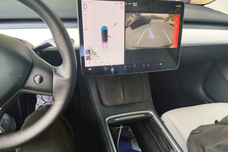 Used Tesla Model 3 2021 Performance High-Performance All-Wheel-Drive Version 3D6 Audio And AC Panel