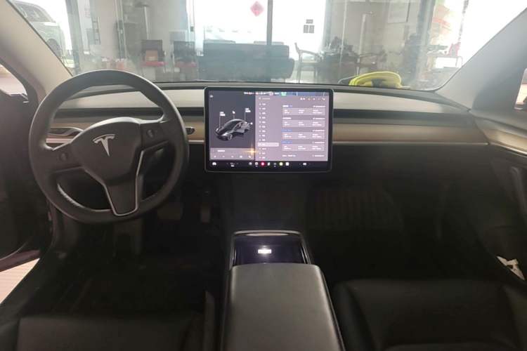 Used Tesla Model 3 2021 Standard Range Rear-Wheel Drive Upgraded Version 3D6 Center Console