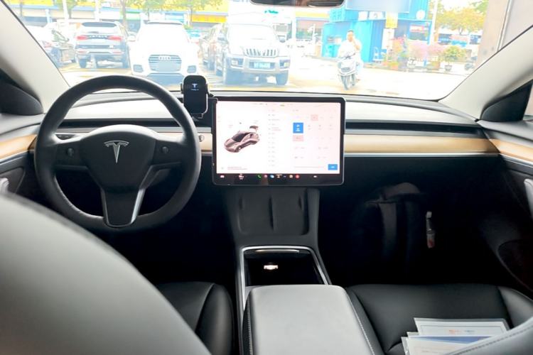 Used Tesla Model 3 2021 Standard Range Rear-Wheel Drive Upgraded Version 3D6 Center Console