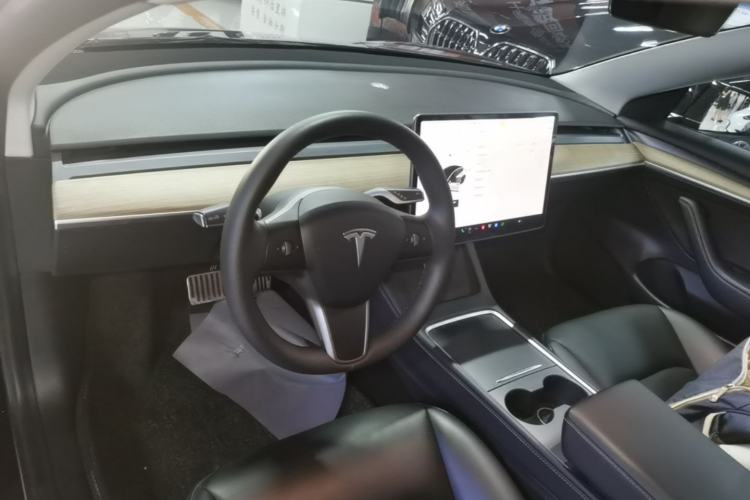 Used Tesla Model 3 2021 Standard Range Rear-Wheel Drive Upgraded Version 3D6 Center Console
