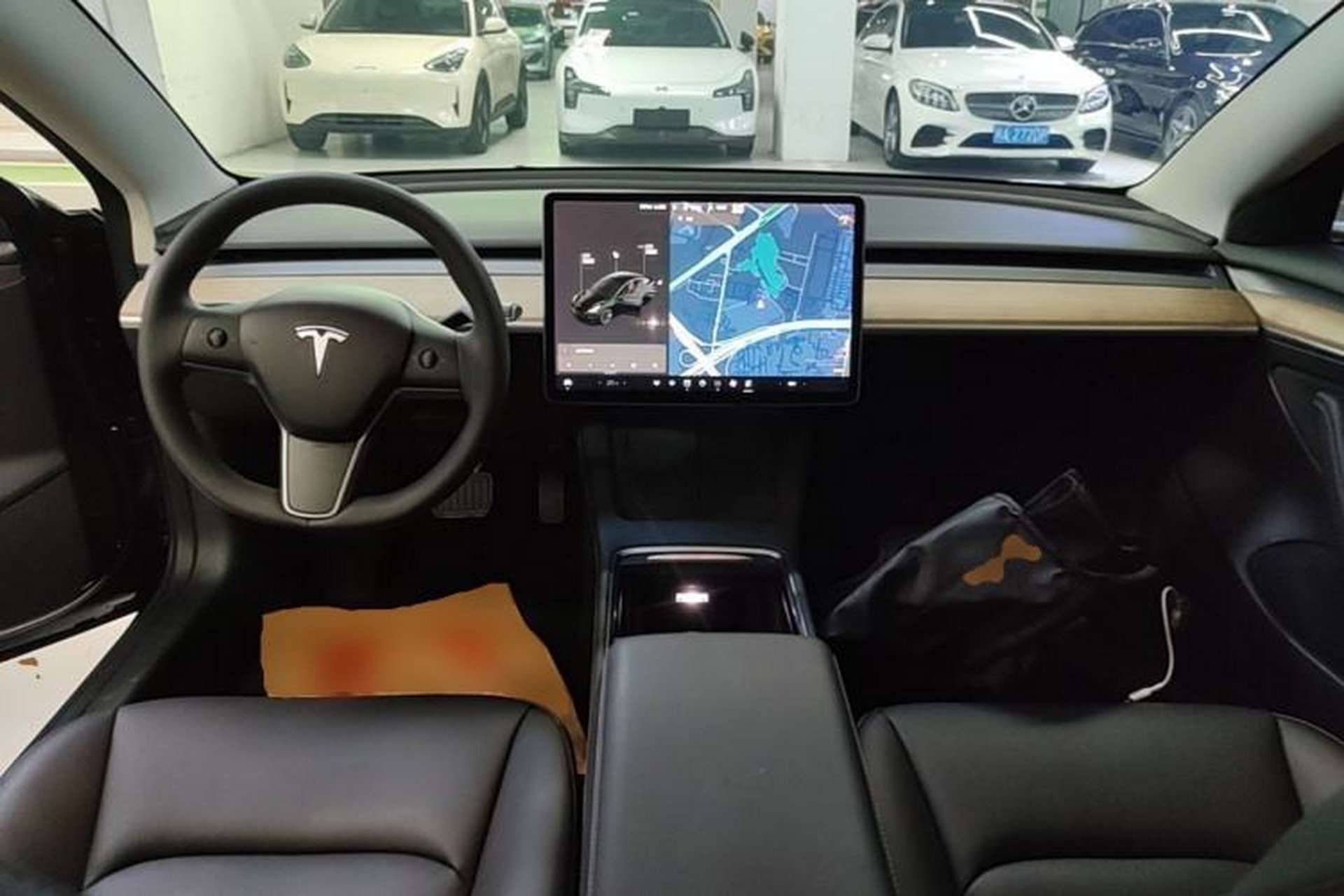 Used Tesla Model 3 2021 Revised Version Standard Range Rear-Wheel Drive Upgraded Edition 3D1 Center Console