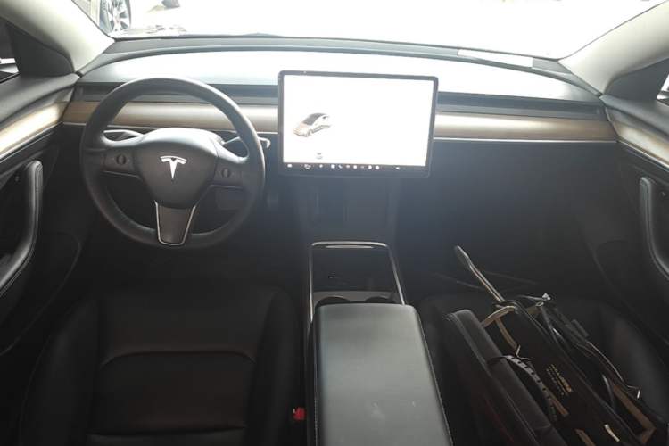 Used Tesla Model 3 2021 Standard Range Rear-Wheel Drive Upgraded Version 3D6 Center Console